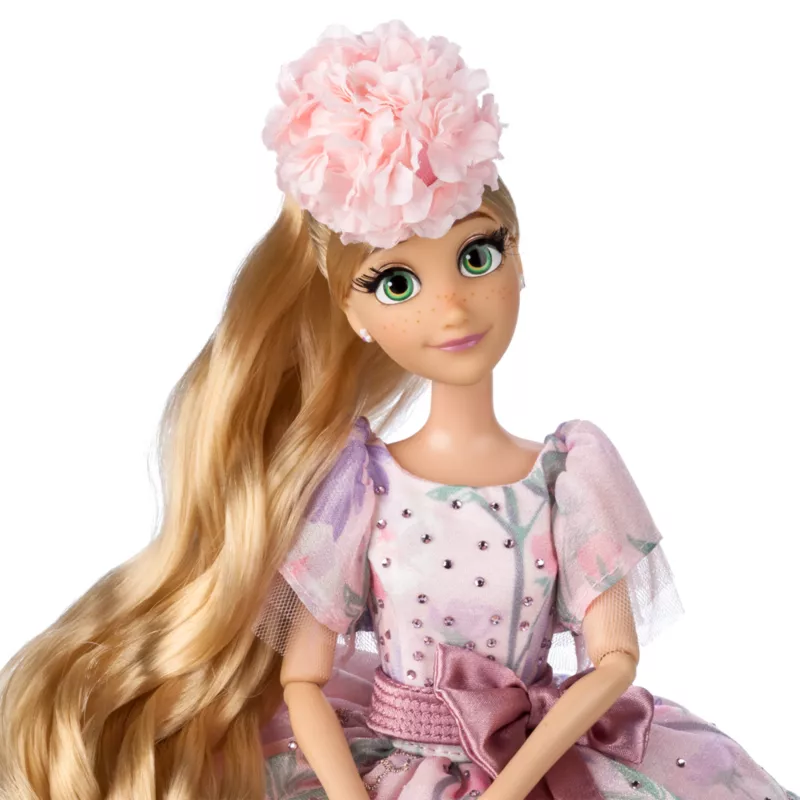 Rapunzel Ultimate Princess Celebration Limited Edition Doll 5 Rapunzel Ultimate Princess Celebration Limited Edition Doll - Image 3
