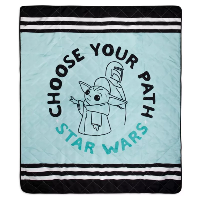 Star Wars: The Mandalorian Picnic Blanket Tote 6 Star Wars: The Mandalorian Picnic Blanket Tote - Image 4