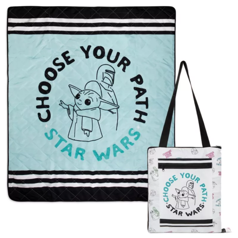 Star Wars: The Mandalorian Picnic Blanket Tote 3 Star Wars: The Mandalorian Picnic Blanket Tote